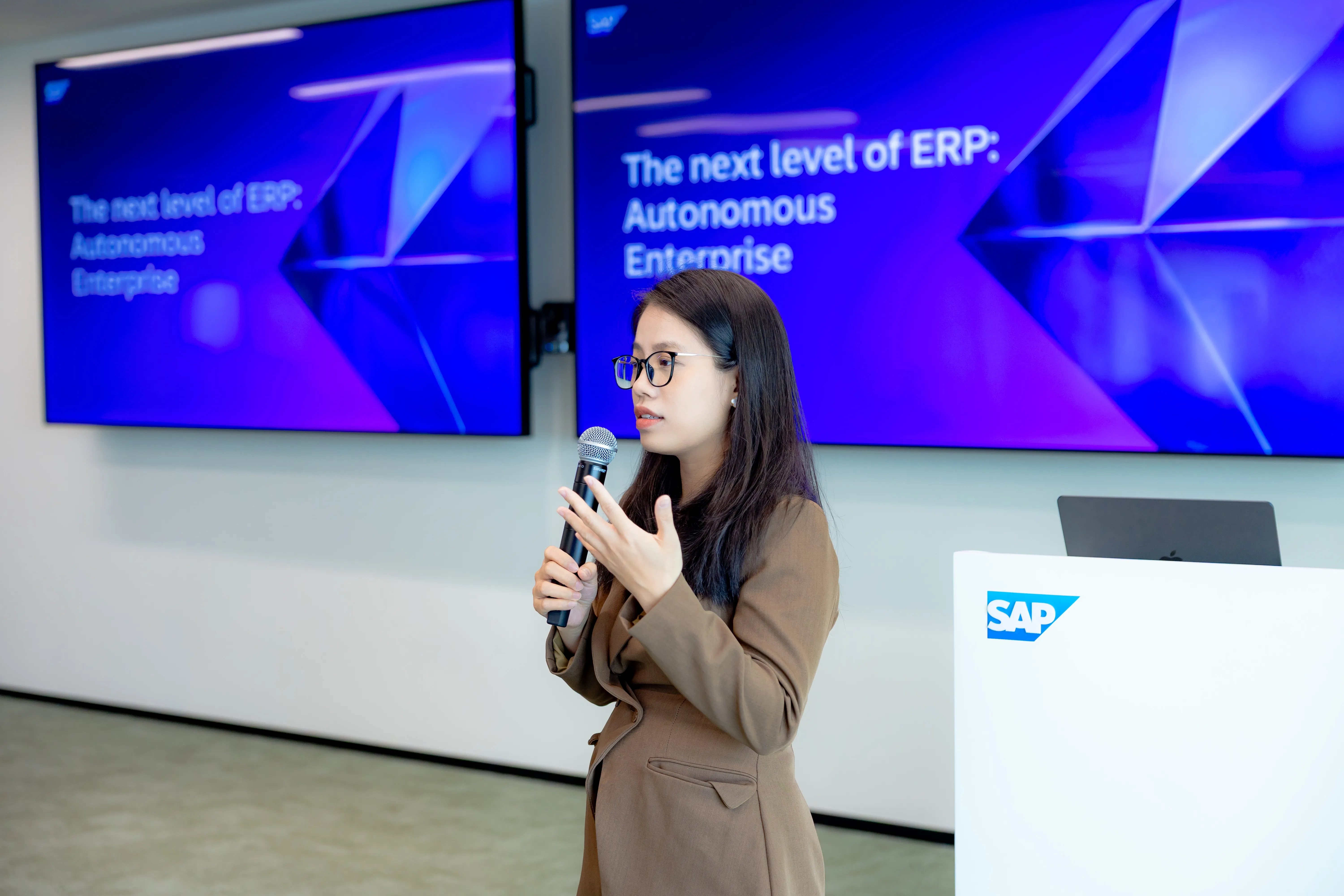 Chuyên gia từ SAP chia sẻ chi tiết về Business AI và những điểm mạnh đột phá khi tích hợp AI vào quy trình vận hành.webp